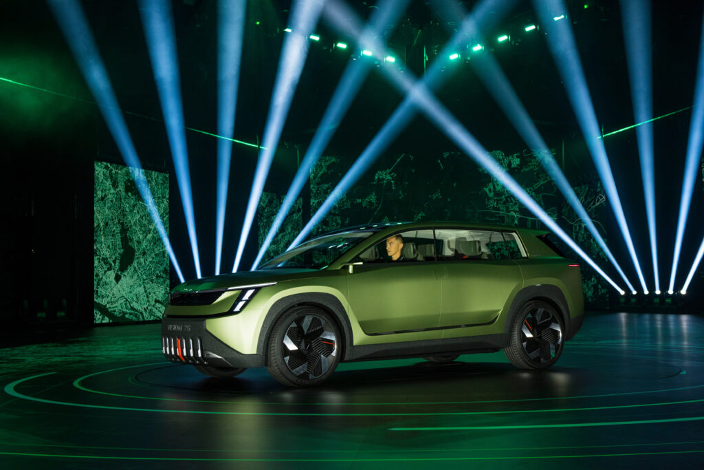 Skoda Vision 75 all-new alloy wheels side profile