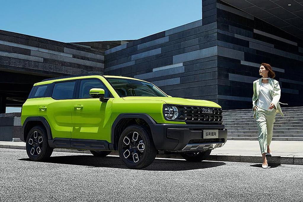 Haval Cool Dog rugged SUV front grille round LED headlights