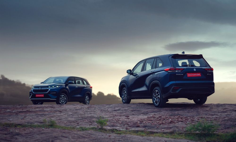 Maruti Suzuki Invicto 2025 rear design LED tail lamps powered tailgate