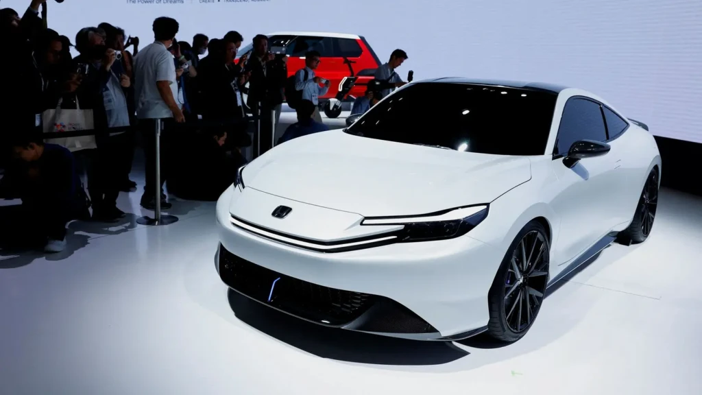 Side view of Honda compact EV prototype revealing its boxy, urban-friendly design
